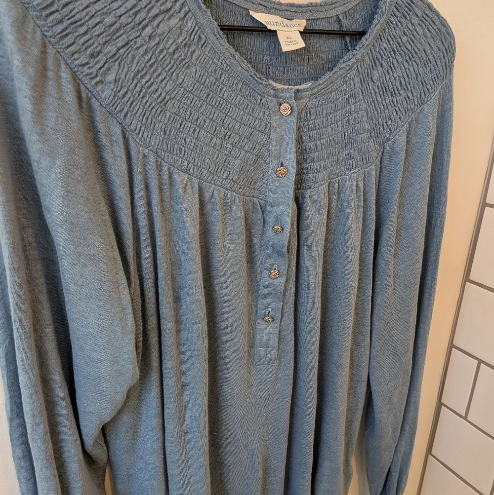 Sundance Women's Blue Linen Smocked Neck Beauty Days Long Sleeve Henley XL - Picture 3 of 8
